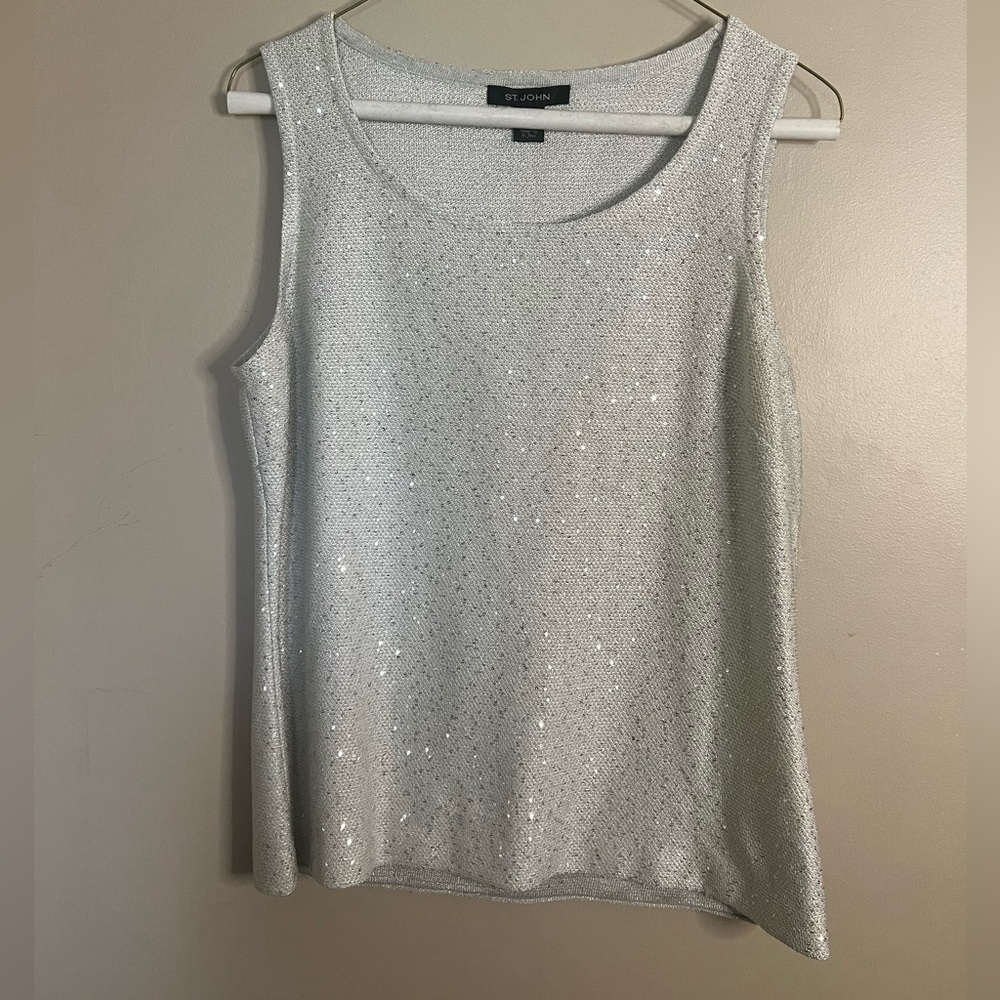 St. John S Silver Metallic Shell Top EUC